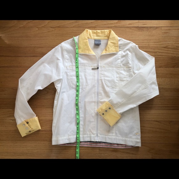 *SOLD* NWOT Nike Ladies Jacket size M - Picture 3 of 11